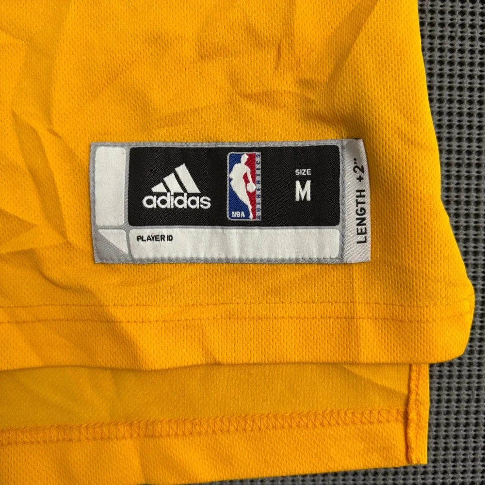 Adidas Kyrie Irving 2 Cavaliers Gold Swingman Jersey Mens Medium +2